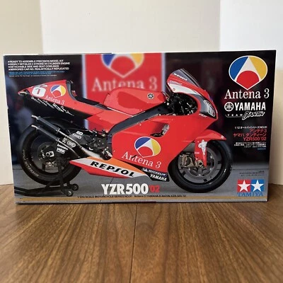 Yamaha YZR500 Antena 3 D'Antin Team MotoGP 2002 Repsol Kit Modelo 1/12 Foto 1 de 4