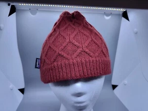 Patagonia Womens Honeycomb Knit Beanie Lined Dark Red - Picture 1 of 9