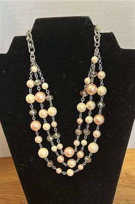 CHARTER CLUB 3 层项链粉色刻面珠 & 粉色和白色人造珍珠 Adj — 第 1/4 张图片