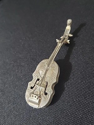 Antique Victorian Silver Repoussed Miniature Violin Figurine Cherub Putti  - Image 1 of 4