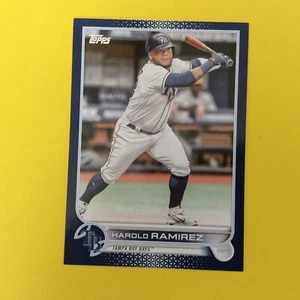 Actualización Topps 2022 US67 Harold Ramírez Tampa Bay Rays azul paralelo - Imagen 1 de 2