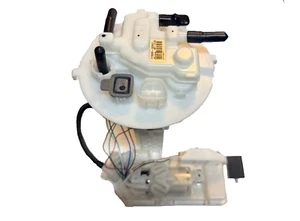 Bomba de combustible Toyota Corolla E21 1,5 L 18-22 OEM NUEVO GENUINO - Imagen 1 de 8