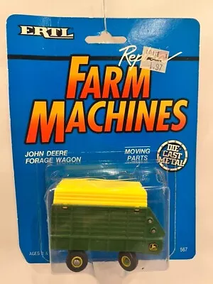 Ertl Farm Machine John Deere Forage Wagon 567  1/64 1990 - Image 1 of 4