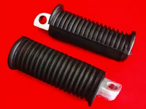 BRIDGESTONE • NOS OEM Footrest Foot Pegs Set BS7 50 60 90 100 175 200 350 cc - Bild 1 von 3