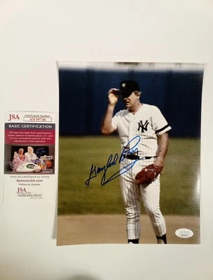 Gaylord Perry NY Yankees Autograph Signed 8X10 Photo JSA -1 # - Image 1 of 4