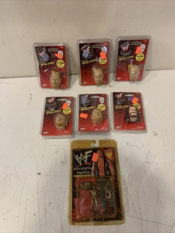 Vintage WWF WWE Stone Cold Steve Austin Die Cast Metal Key Chain Sealed 1998 LOT Cover