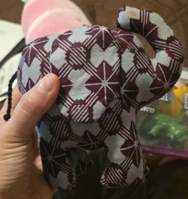 Tela púrpura decoración elefante estampado étnico muy bonita Foto 1 de 2