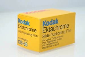 Kodak Ektachrome Slide Duplicating 135-36 EXPIRED FILM 07/1999 With Box - Imagen 1 de 4