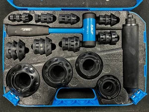 SKF TMFT36 Lagerbefestigungswerkzeugsatz, 36 Schlagringe, 3 Schlaghülsen mit Koffer - Bild 1 von 5