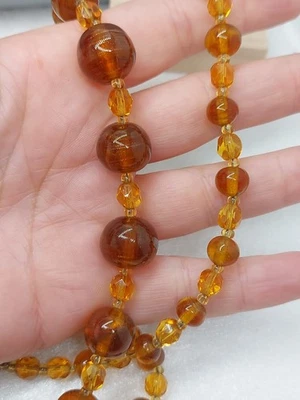 Ancien Collier De Perles En Verre Couleur Ambré  - Photo 1/4