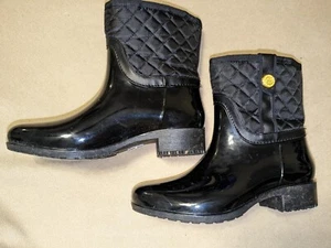 Women's Tommy Hilfiger Mid Calf Black Patent W/Quilted Top Boots Sz 7  - Picture 1 of 4