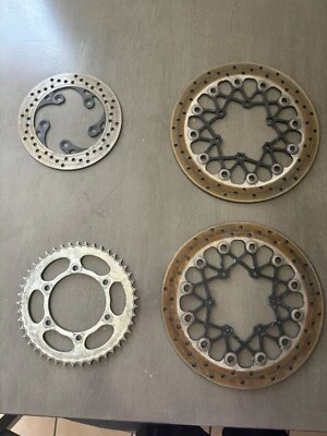 Rotores delanteros y traseros Suzuki GSXR750 2011-19  Foto 1 de 3