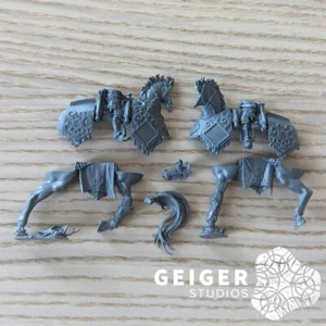 Warhammer Cities of Sigmar Bits | Freeguild Cavaliers | Armored Horse Set #09 - Picture 1 of 1
