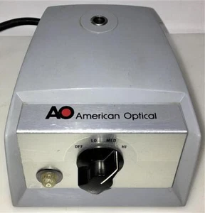 American Optical StarLite 365 Variable Transformer with Lamp - Bild 1 von 8