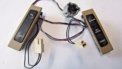 92-94 福特冠维多利亚钢轮十字控制开关新品 — 第 1/4 张图片