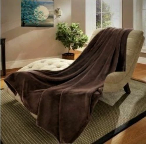 SMALL THROW SOLID SOFT BED BLANKET MICRO-PLUSH COMFORT FLEECE SUPER WARM  - Image 1 of 1