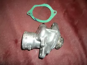 New Genuine 2007 2015 Mercedes CL550 S550 SL550 ML550 G550 Thermostat Kühlmittel - Picture 1 of 6