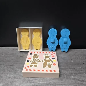 Vintage Avon Gingerbread Soap Twins and Cookie Cutters NOS - Picture 1 of 8