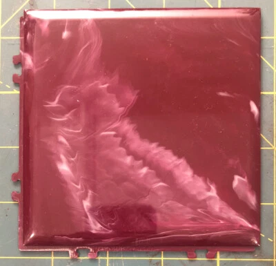 NOS 1 PIECE PITTSBURGH INTERLOCK VTG PLASTIC TILE DUBONNETT  MARBLE4 1/4” MAROON - Image 1 of 4