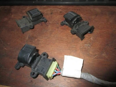 Honda Civic 2001 02 03 0 05 Window Switches for the passenger door  - Image 1 of 4