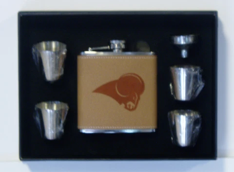 LOS ANGELES RAMS 6 OZ LEATHER ENGRAVED STAINLESS STEEL FLASK W 4 SHOT GLASSES Cover