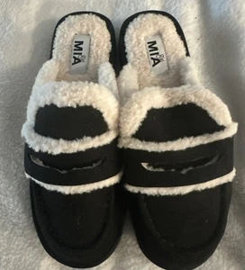 Zapatillas acogedoras negras Mia Girl talla 6 - Imagen 1 de 5
