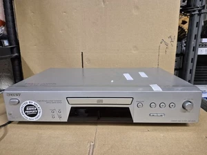 Sony CDP-XE270 CD Disc Player Silver For Spares & Repairs - Picture 1 of 7