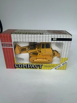 Caterpillar Cat 955-L Track Loader with Ripper - Joal 1:70 Scale Model #213 - Image 1 of 4