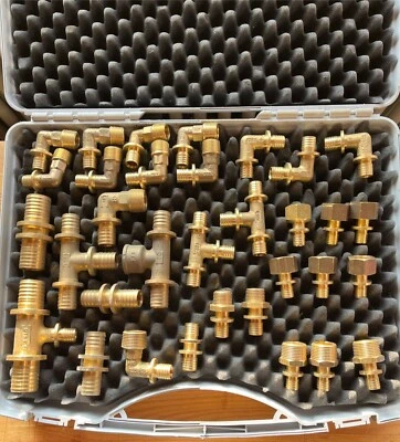Konvolut Messing TECE Fitting verschiedene Größen in gebrauchtem Koffer - Bild 1 von 2