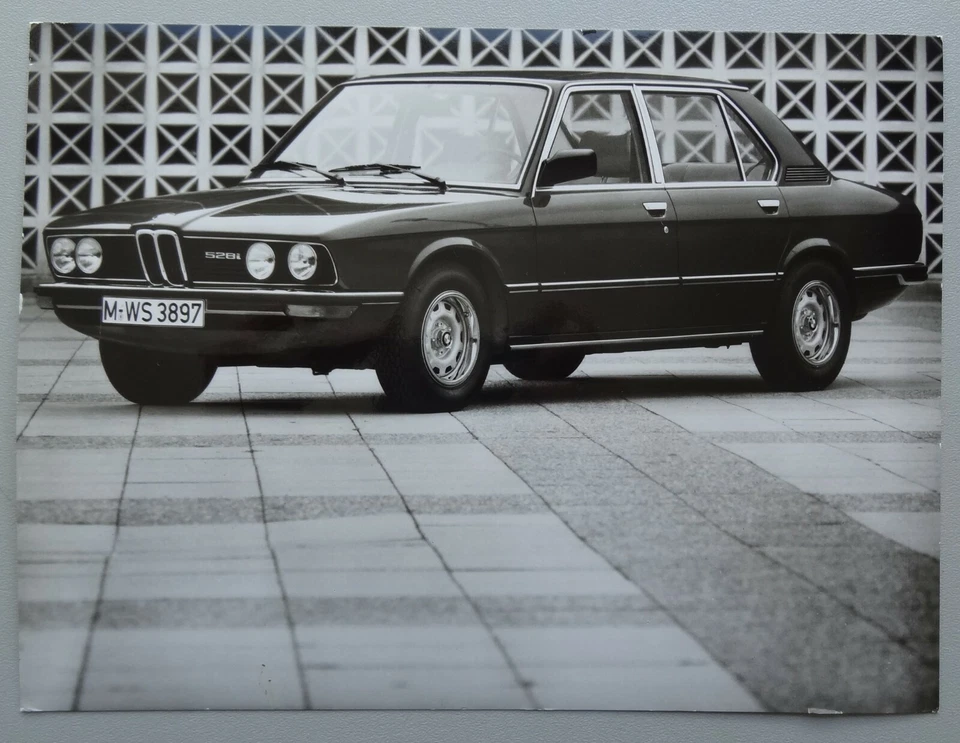 P3549 BMW 528i - PHOTO - 1979 - 18x24  Foto 1 de 1