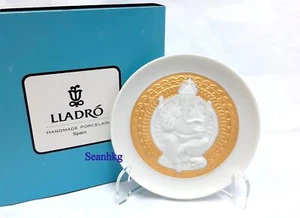LLADRO Porcelain Lord Ganesha Plate With Plastic Stand Authentic NEW 01009153 - Picture 1 of 5