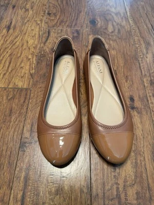 Sapatilhas de balé femininas Alfani Step & Flex couro envernizado biqueira tamanho 8,5 M - Imagem 1 de 4