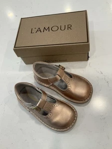 Zapatos con correa en T de cuero dorado rosa L’AMOUR. #F526. Niña talla 10. Excelente estado. - Imagen 1 de 10