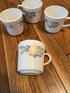 4er Set Vintage Corelle Abundance Kaffeetassen Tassen Top Made USA Obst - Bild 1 von 4