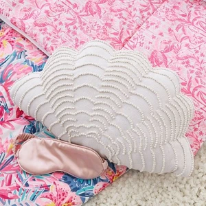 Lilly Pulitzer x Pottery Barn Shell Pillow Cotton Canvas Embroidered PBTeen - Picture 1 of 7