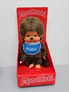 Monchhichi Sekiguchi klassische blaue Lätzchen Junge 8 Zoll Puppe - Bild 1 von 3