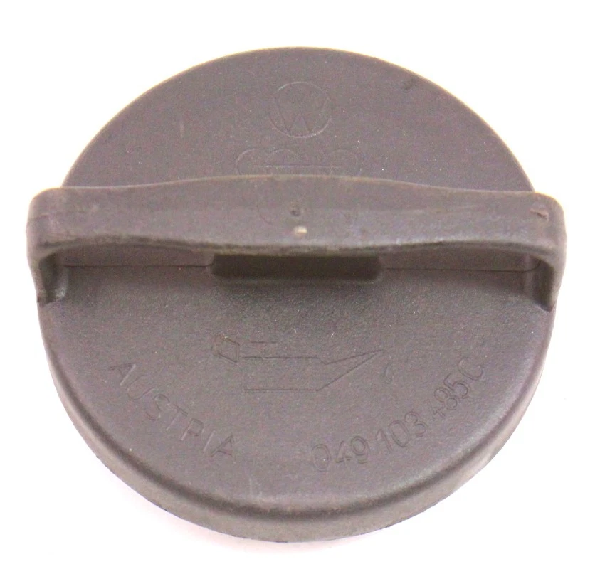 Tapa de llenado de aceite VW Rabbit Jetta GTI Scirocco Cabriolet MK1 - 049 103 485 C Foto 1 de 3