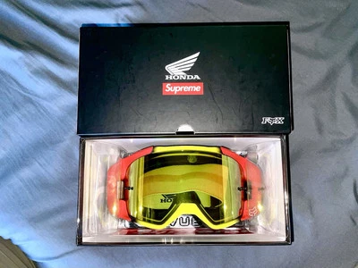 Supreme Honda Fox Racing Vue Goggles Unworn New In Box - Image 1 of 2