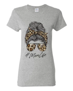 Camisa gráfica Mom Life cabello desordenado Bandana estampado de leopardo Día de la Madre Mujeres - Imagen 1 de 9