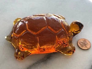 Vintage Pilgrim Amber Glass Turtle Tortoise Figurine Paperweight - Picture 1 of 1