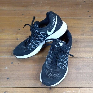Nike Zoom Pegasus 32 Womens Size 7 Black White Shoes Sneakers 749344-001 - Picture 1 of 8