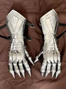 Knight Metal Gauntlets Beautiful Etching Medieval Wearable Armor Gloves Larp Cos - Picture 1 of 9