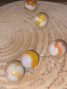 5 Vintage UV Akro Vitro Orange Red Yellow Glass Marbles With Oxblood Mint Cond - Picture 1 of 19