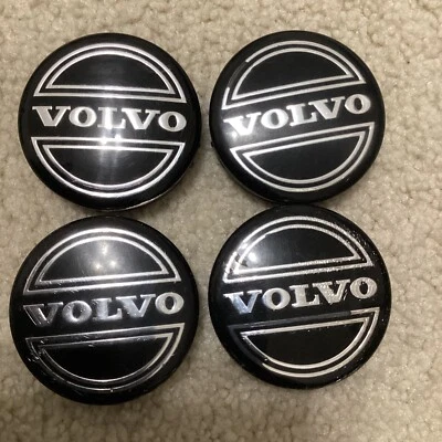 Центральный колпак ступицы колеса Volvo C30 S40 V40 50 S60 C70 740 S80 90 940 30666913 от оригинального производителя - Изображение 1 из 4