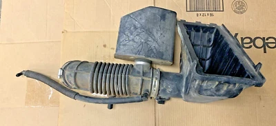 2005-2007 Ford Five Hundred Air Cleaner Filter Box Tube OEM VP5F9U-9643 Foto 1 de 2