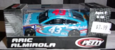 Aric Almirola #43 Smithfield 2016 Fusion 1:64 scale Action NASCAR C436865SMAA - Image 1 of 4