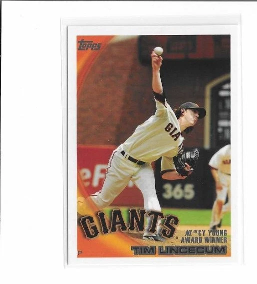 2010 Topps 2009 NL Cy Young Winner Tim Lincecum #9 Giants - Image 1 of 1