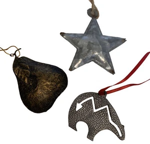 Vintage Southwest Metal Christmas Ornaments Zuni Fetish Bear Pear & Star - Picture 1 of 13