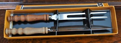 CAMPAGNA Rustikales FLEISCHBESTECK, 2-teilig, gedrechseltes Holz, - Bild 1 von 2