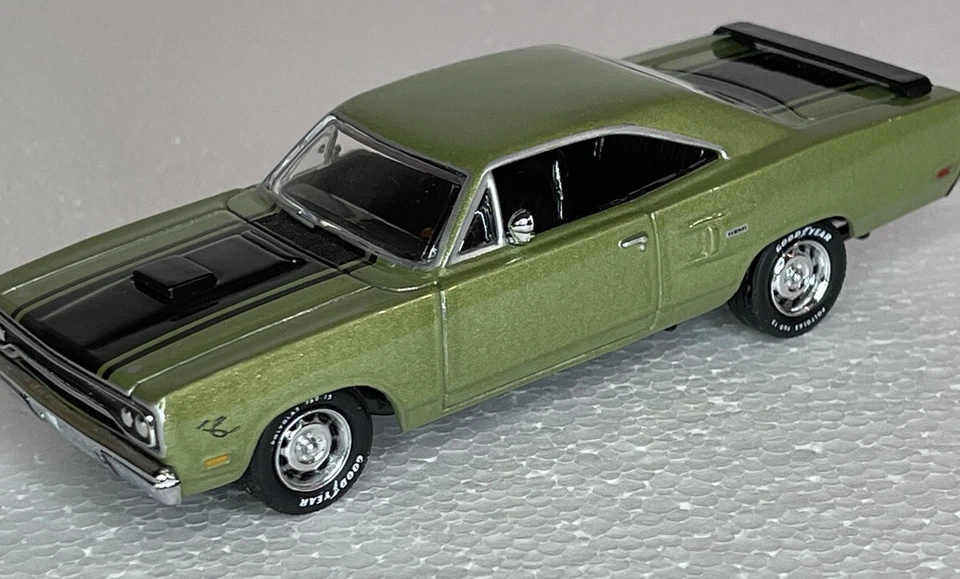1/43 o scale Matchbox Dinky American Muscle YMC04 1970 Plymouth Roadrunner Hemi - Image 1 of 4